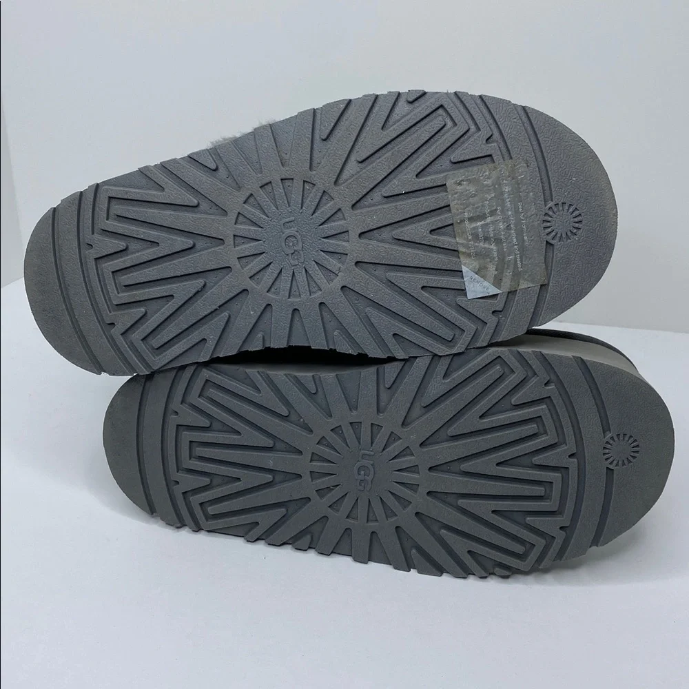 UGG Platform Slippers Wmns size 7 - Picture 9 of 10